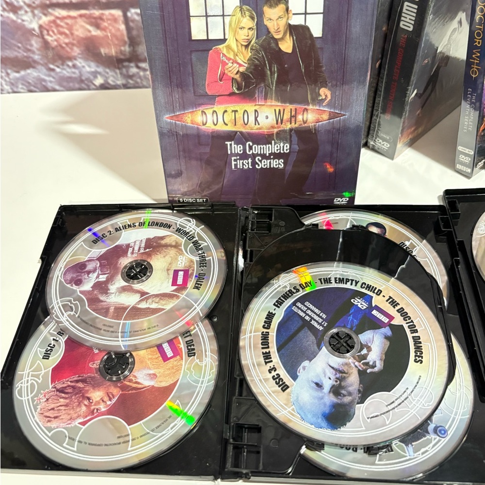 Doctor Who: The Complete Series Seasons 1-13 ( DVD 64-Disc Set ) BBC - Picture 5 of 9